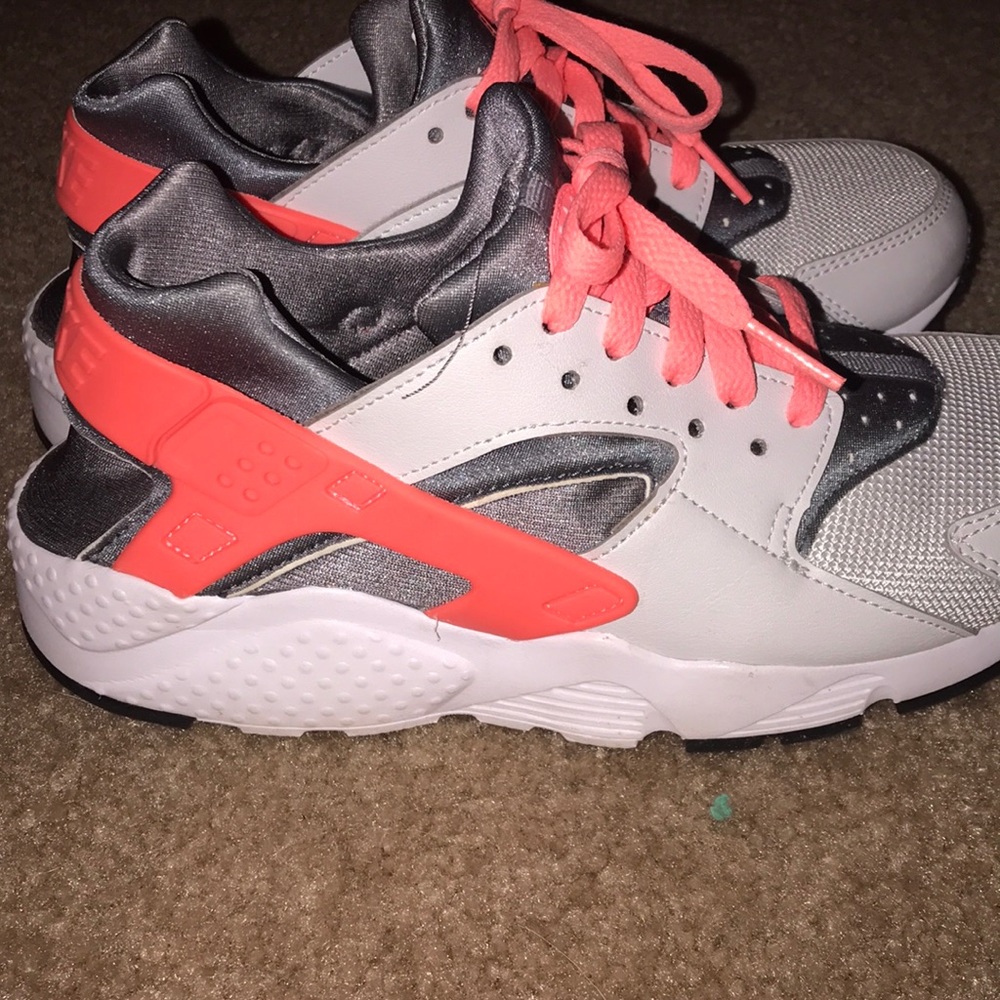 new women’s nike huarache sneakers